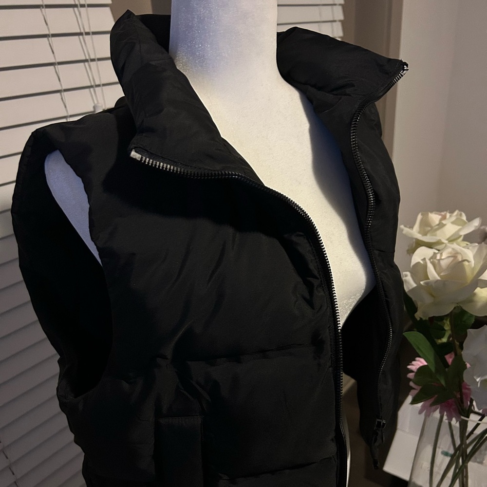 Zara vest all black